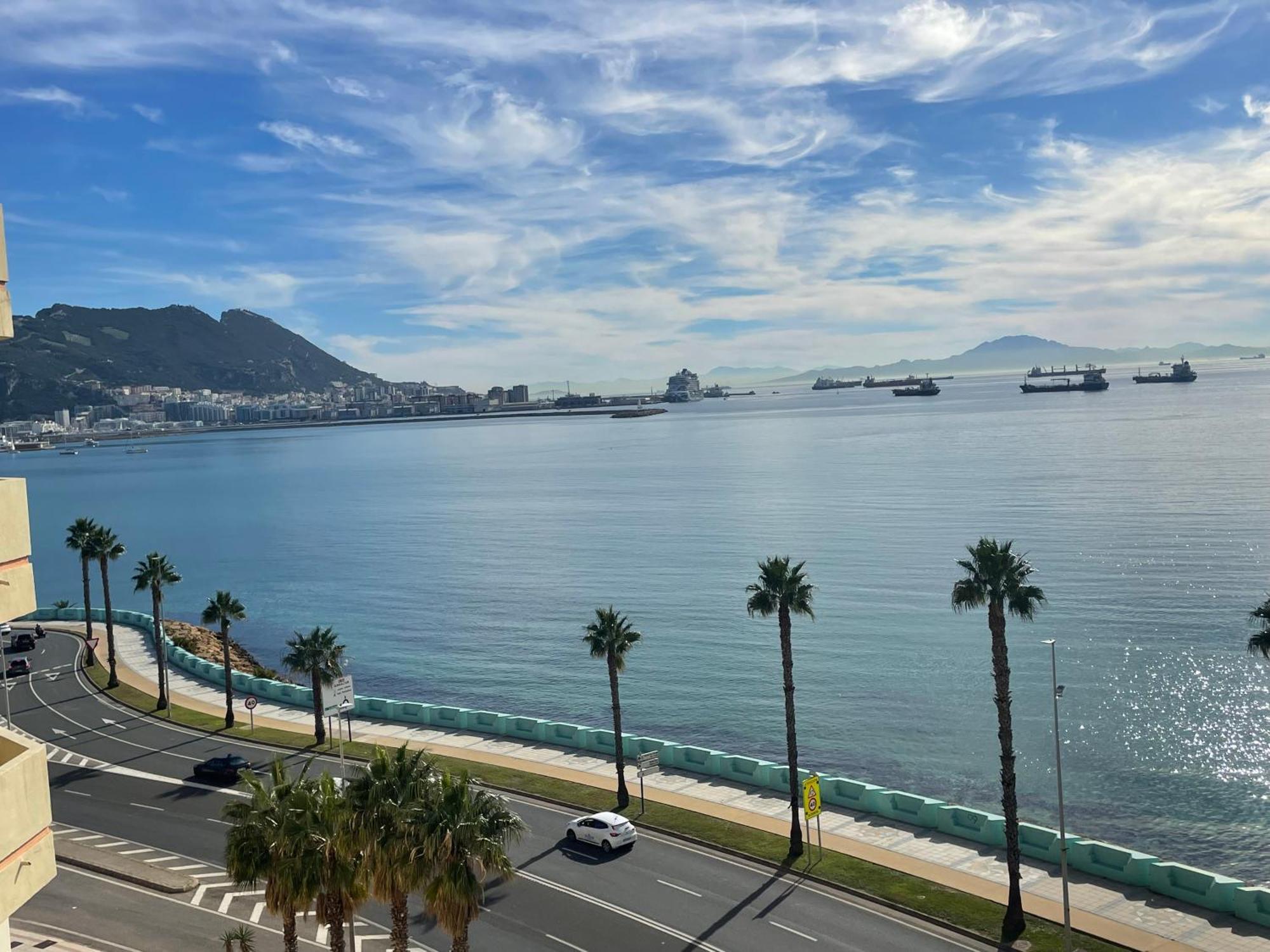 Vistas Roca Mar Daire La Línea de la Concepción Dış mekan fotoğraf